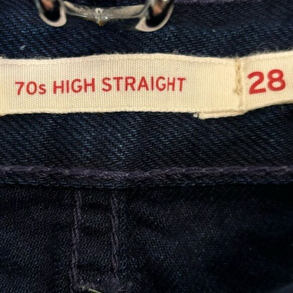 NWT Levi’s 70's Wellthread  Blue Jeans High Waist Slim Straight Leg Size 28 - Picture 15 of 15
